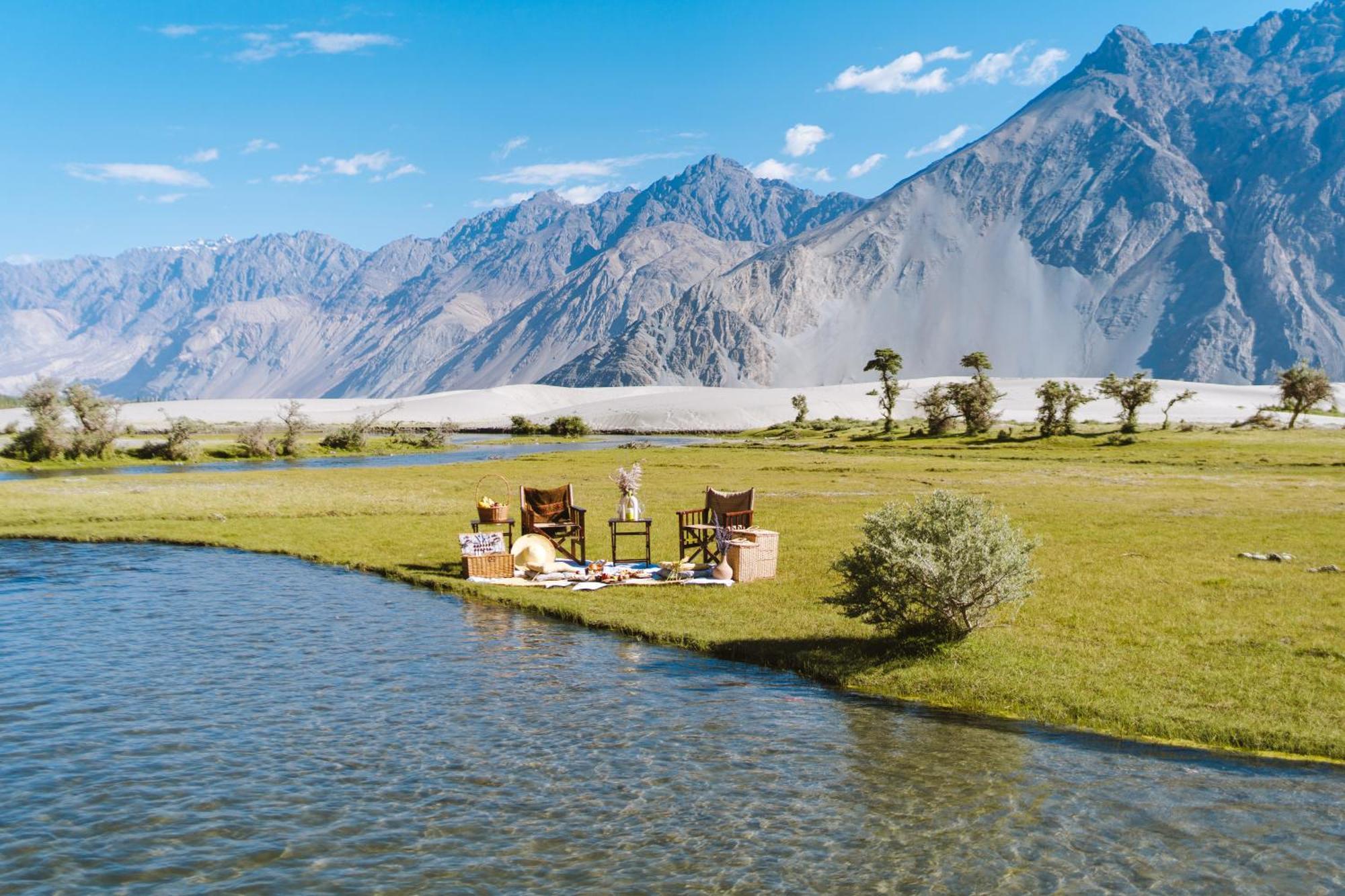 Stone Hedge Hotel Nubra Buitenkant foto